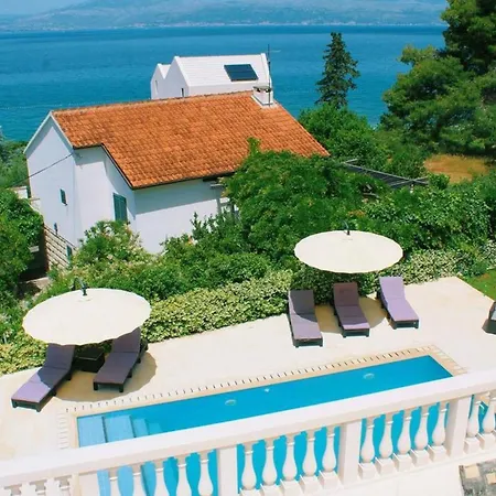 Clementine With Pool, Sea View Villa Sutivan