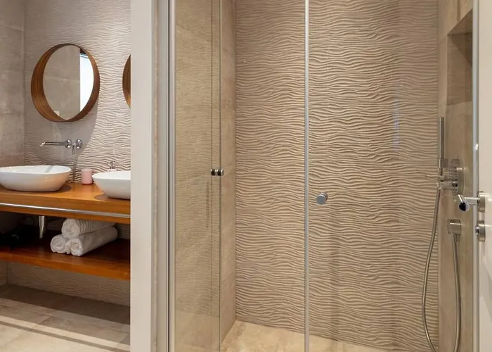 Clementine With Pool, Sea View *