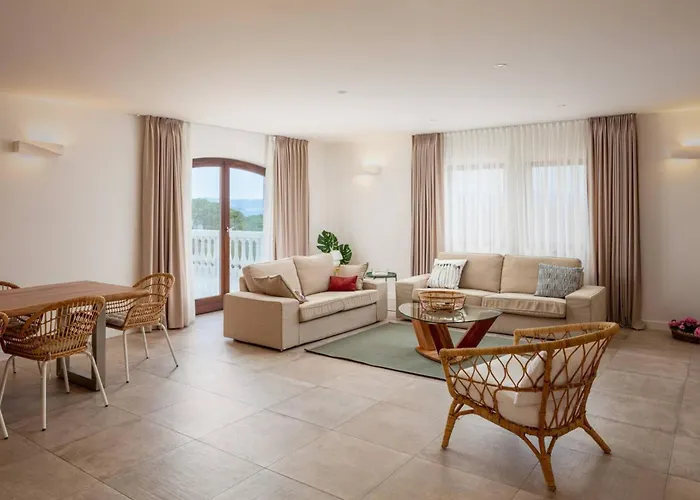 Villa Clementine With Pool, Sea View Sutivan