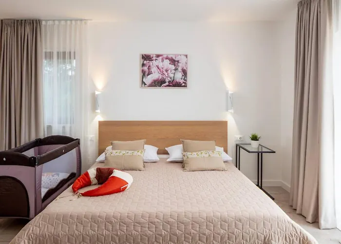 Villa Clementine With Pool, Sea View Sutivan