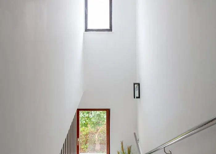 Villa Clementine With Pool, Sea View Sutivan