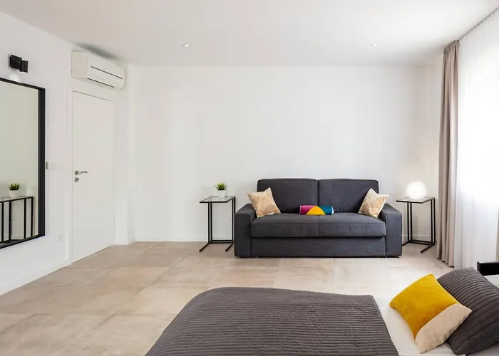 Clementine With Pool, Sea View * Sutivan